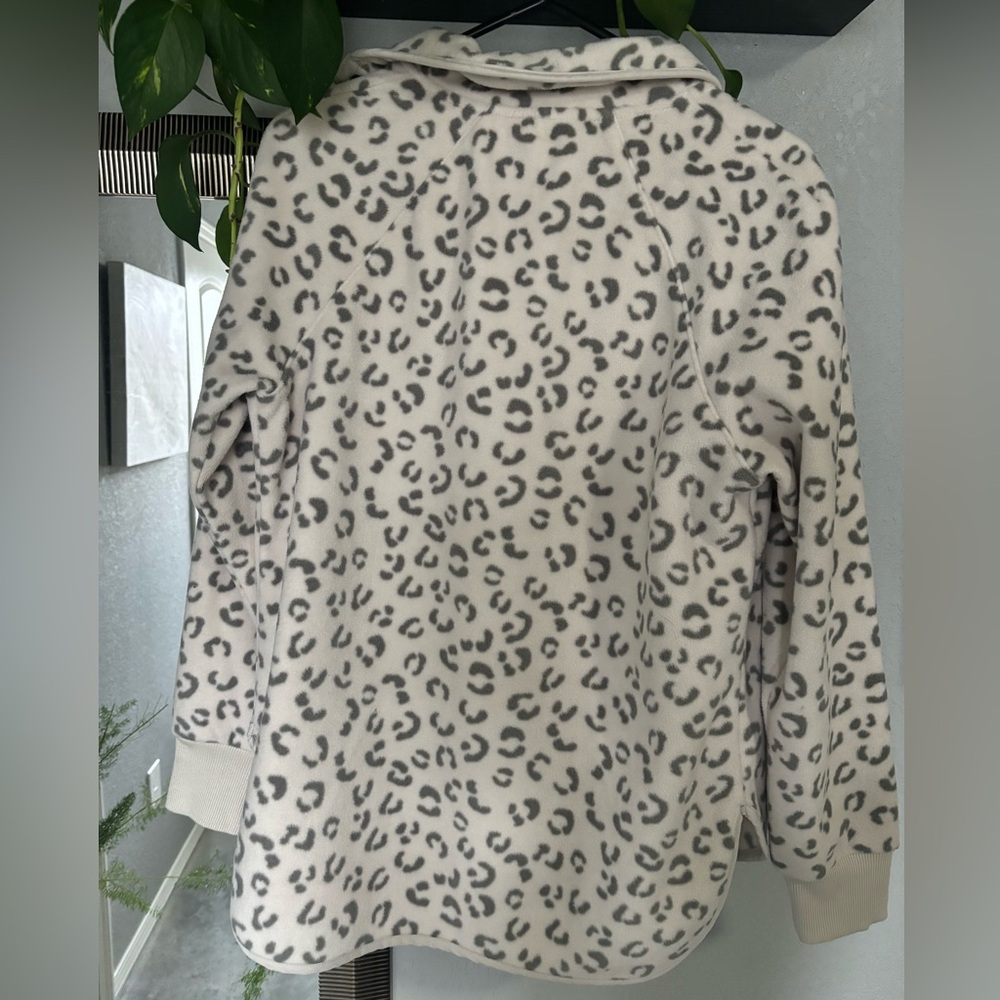 Patterned Pullover - Picture 2 of 2